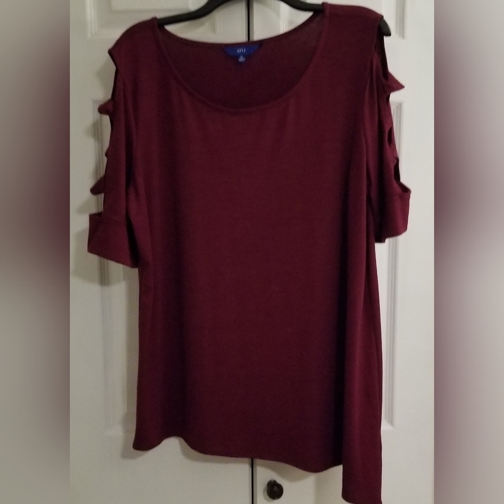 🌴 2/$20 -APT. 9 SHORT SL CUT- OUT DESIGN SLEEVES & ASYMMETRICAL HEM TOP-WINE-XL